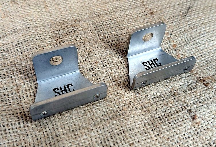 VW T25 / T3 grill light brackets